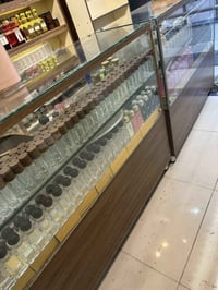 فاترينات عدد 3 عرض 120 ارتفاع متر عمق 40 سم للبيع 07722601151 بغداد ال...