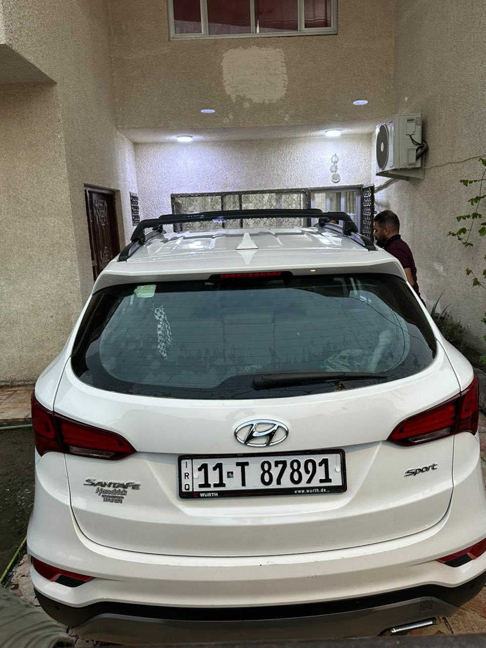 سنتافيا أمريكي  2017 
صبغ قبق الصندوق  وربع البنيد كلير من امريكا فقط 
صور الحادث بالمنشور 
بصمة أبواب 
بصمة تشغيل 
كراسي كهرباء 
رادار جانبي 
صندوق كهرباء 
تدفئة كشنات 
مانع انزلاق 
ترحيب 
ماشيه 59 ميل 
رقم بغداد باسمي سيارة جديدة كير ومكينة مكفول 
صدر جديد باتري جديد تايرات جدد
مكاني بغداد ***********
