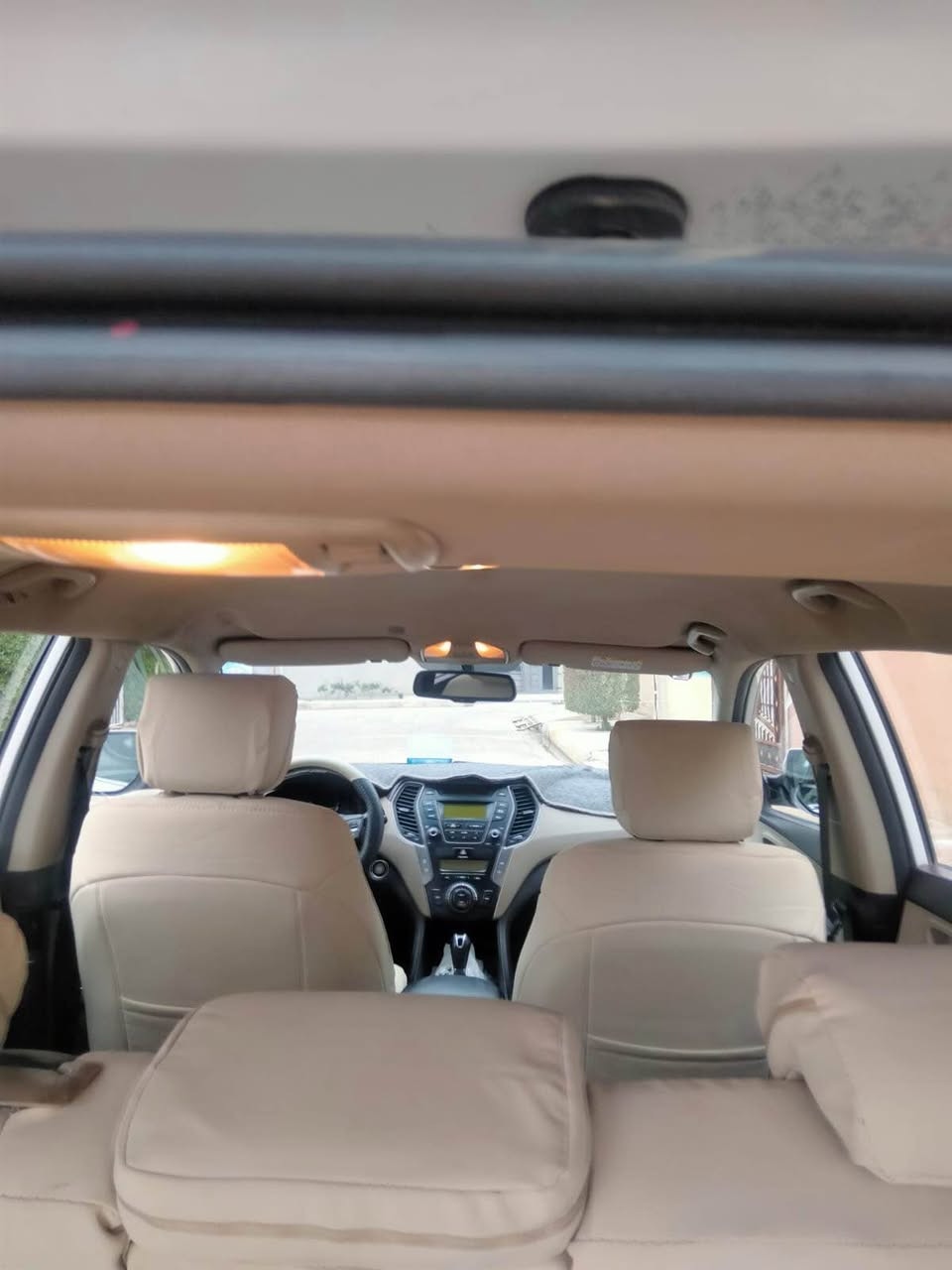 هوندا سانتافي موديل 2016 فول بصمه سياره محرك (6) حيل حيل جديد بمعنا كليمه  سياره كلين كلين بدون حادث بدون صبوخ دعاميه للدعاميه بشرط تايرات جديد صدر جديد رقم سليمانيه بسمي رقم هزه و سنويه جديد دفتر بنزين بي كيرو محرك شرط مامفتوح سعر 235$ بي المجال مكان كركوك 
رقم موبايل 
*********** كركوك, العراق
