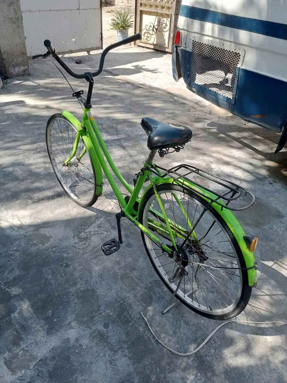 سلام عليكم بيسكل للبيع ياباني حجم 26 لون مميز تفاحي 🍏 بيسكل كامل تيرات جدد جوابة  جدد كشن جديد بريك جديد سعرة 65 مكان حلة نيل مقابل كوين بارك ***********
