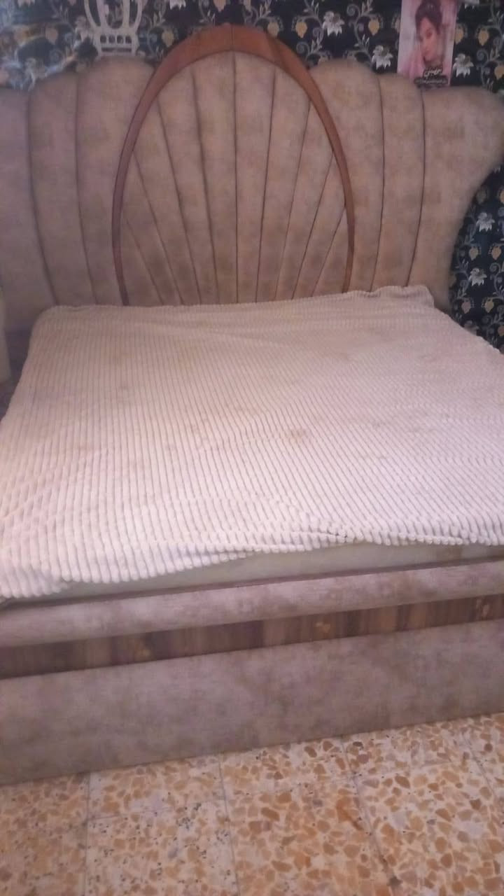 السلام عليكم غرفه تركيه للبيع السعر 350 وبيه مجال العنوان البصرة ابو الخصيب عويسيان شارع كوت الضاحي البصرة, العراق


**إذا كنت صاحب هذا الإعلان وتريد حذفه لأي سبب، رجاءا أرسل رسالة إلى الدعم الفني**