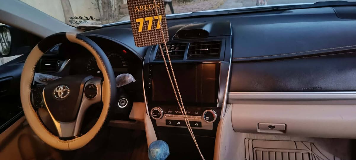 سڵاوی خوا لە هەموولایەک 

کامری 
مودێل 2014
ڕەقەم سلێمانی
حیزام بۆیاخ 
گێر و مەکینە بە شەرت 
تەنها 180هەزار ڕۆیشتووە 
بێ مەسرەف و بێ کێشە 
ناوکردن و غەرامە بە شەرت 
یەک چەمەلەغی دواوەی دەعمی هەیە 

شوێن /سلێمانی 

نرخی / ١١٥گەڵا و معامەلە..
*********** السليمانية, العراق
