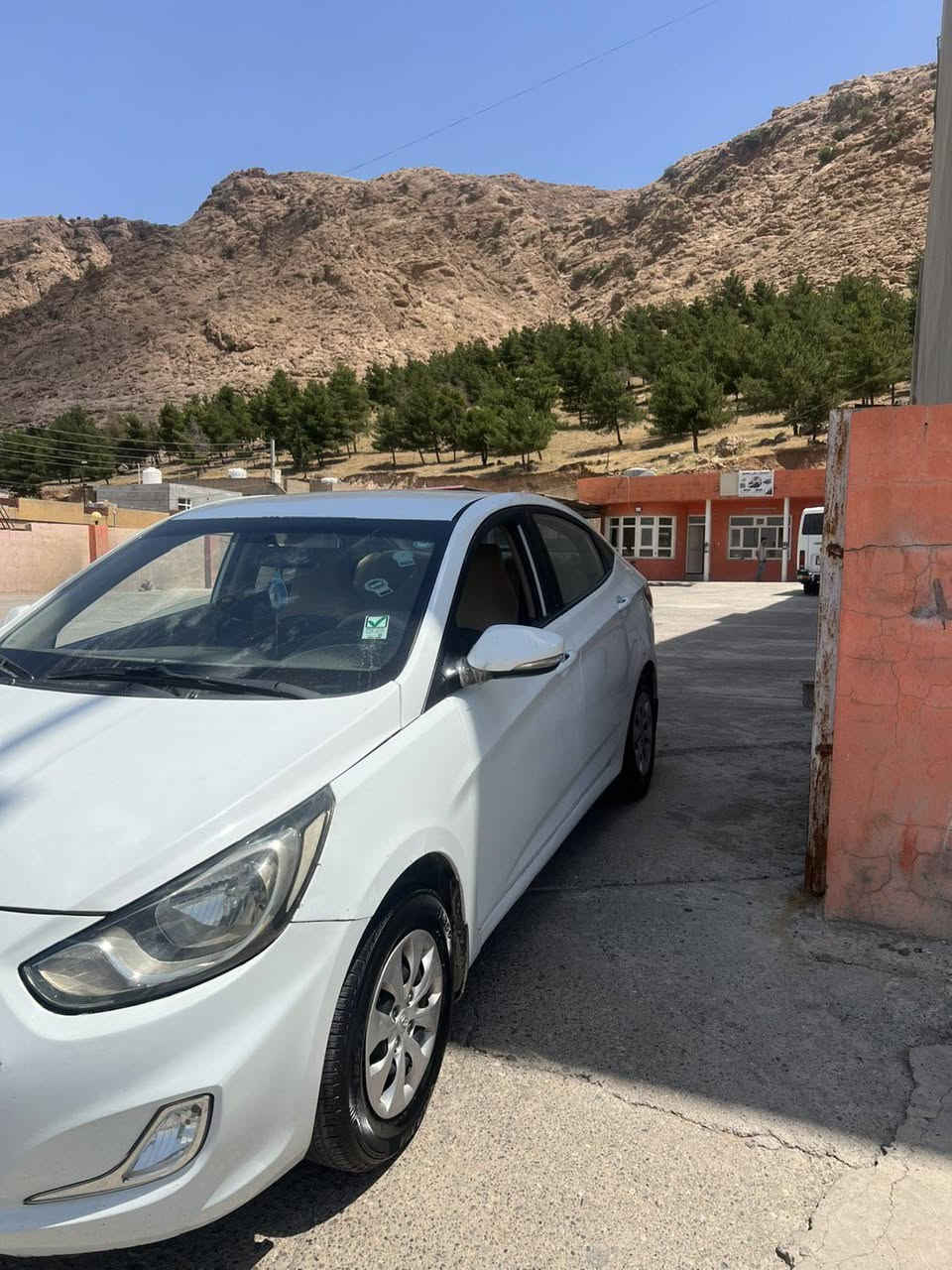 هۆندا ئەکسێنت ۲۰۱۳ هەموو گیانی بەشرتە  گێروو مەکینەو تەقورەقە بەشەرت سێ پارجە بۆیاخی هەیە  بە سەقفو حیزام ئەیفرۆشم سەنوی پلاستیکە پاکانی بۆ کراوە مالی دۆستە   نامە جواب نادمەوە موشتری نیت  سەرمان مەیشینە *********** واتسئاپ فایبەر هەموو لەسر ئەوو رەقمیە أربيل, العراق
