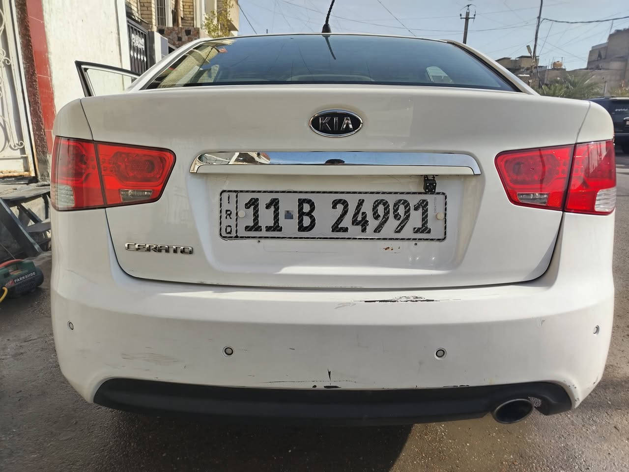 سيراتو  2012
قطعة وحده بيها جاملغ وبارد
بصمه تشغيل وباب
بغداد رقم جديد
ماشيه 180 الف
***********
