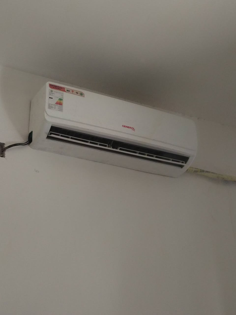 سبلت جنرال 2طن للبيع مستخدم سنه وحده ***********
