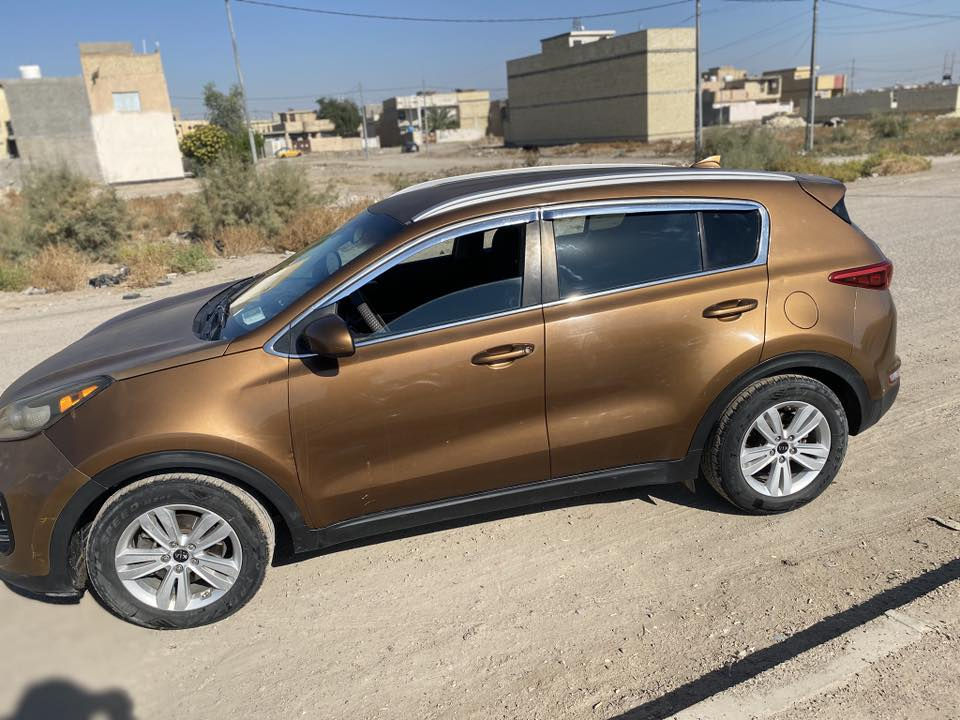 السلام عليكم كيا سبورتج للبيع موديل ٢٠١٨ سيارة بيه تخم تاير جديد حادثه ٣ قطع رقم بغداد الجديد سعر ١٣٥ و بيه مجال 
استفسار اكثر اتصال على رقم بي واتساب  ***********
مكاني بغداد
