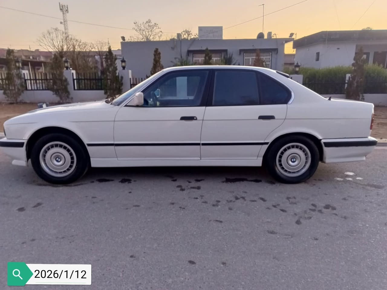 💸سعر45وەرەقە💸بیێم 🇩🇪      ***********📞 ***********                                           520BMWمۆدیل 1990.مەکینە20:گێر عادی
گێرومەکینەی بەشەرت:600هەزار غرامەی لەسەرە
جام کارەباییەسەیارەکە تابڵی خاوێنەو جوانە
ناونیشان هەولێر  بۆ زانیاری زیاتر تێل بکەن
