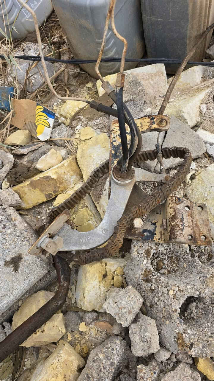 سلام عليكم غراظ للبيع شوكيه ٥طن ***********
