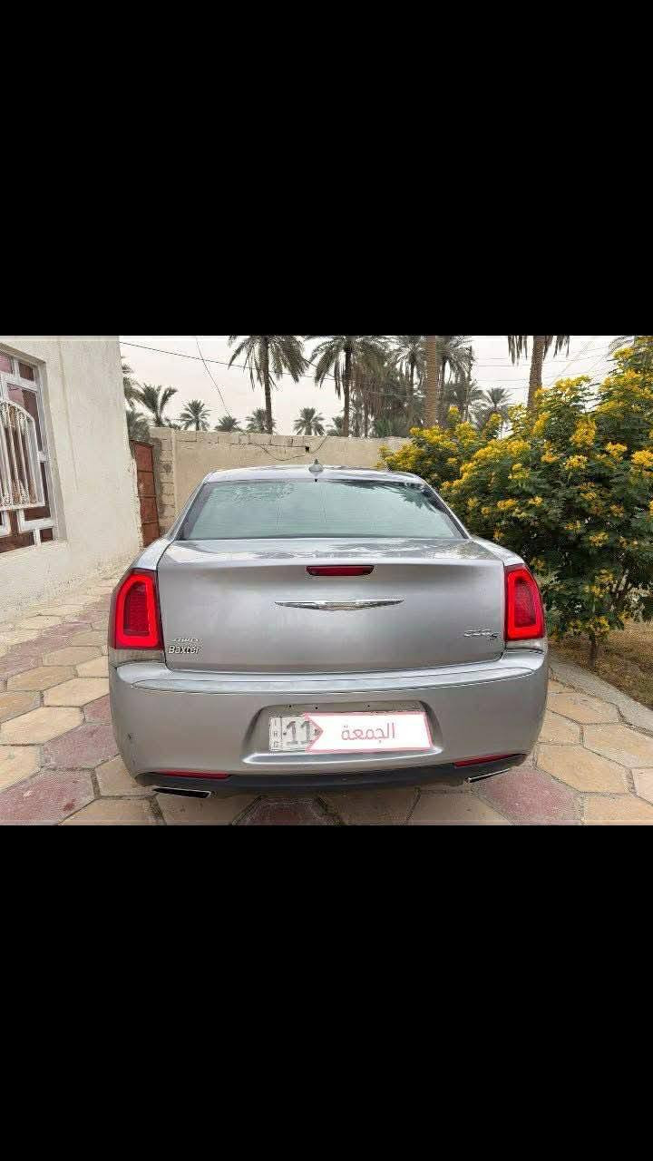 السلام عليكم
كرايسلر C300 اوباما 

2017 أصل ماشيه ١٤٠ الف كم رقم بغداد الدولي بأسمي شرط التحويل هزه جديده V6/3600

فور ويل

وارد امريكي 

ضربته دعاميه وجاملغ جهه السايق ماواصل للشاصي

محدثه بنيد ودعاميه ٢١

السياره جاهزه من كل نقص 

حداديه تخم تاير تدفئه تبريد كله جاهز

المواصفات/

كير ماوس 8 نمر

تشغيل عن بعد

كشنات تدفئه 

كشنات كهرباء جلد اسود

لايت زينون عدسه

شاشه كبيره تدعم كاربلي

بصمه تشغيل وأبواب

خزن ميموري

كامرا خلفيه

ستيرن كهرباء

تبريد قطعتين

تحكم ستيرن جهتين مع مثبت سرعه

ويل18 بلادي

باقي المواصفات معروفه

السياره جاهزه ومال جناي 

سعرها ١80 $ بيها مجال بعد المعاينه


**إذا كنت صاحب هذا الإعلان وتريد حذفه لأي سبب، رجاءا أرسل رسالة إلى الدعم الفني**