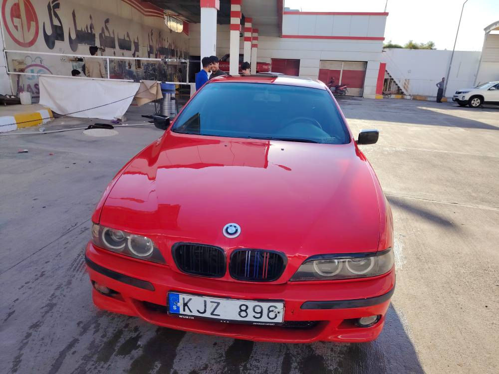 ئەم bmw 525 مۆدیل 1997 کامل  کراوەتە 2003m فول مواسفات گێڕمەکینە تەبرید هەمووی بەشەرتە  زۆر خاوێنە ڕوبەڕو لەڕسم جوانترە سیارەکە سبوغ عامە جێجێ مەعجونی هەیە بەتانەی گۆڕایە پاکانەی کراوە مەنەفێست ئەصلیە بۆ فرۆشتن و گۆڕینەوەیە ژمارەی مۆبایل *********** شقلاوة, أربيل
