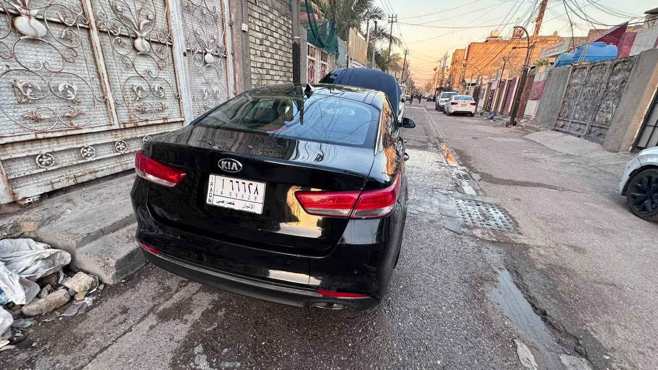 سياره بدون ضربه بجم كبس كير مكينه كفاله تبريد قطعتين داخل صاج واناره داخليه كراسي كهرباء مساج تدفئه تبريد فول بنراما تحكمات قياده رادار مثبت سرعه شاشه جبيره مري كهرباء قلاب واشاره وترحيب بصمه تشغيل وابواب وناره ترحيب يدات الابواب 3 انظمه قياده تخم تاير جديد صدر وضع الشركه بيها حادث بلعراق جفيه ع جهه اليمين ومبدل بيها قطع اصليه وكاله بدون دواخل ابيع احزام او عام  بس مو عام كم قطعه بيهاكفال لغود وشواصي وحوض سياره ماشيه قليل وهواي بيها مواصفات 
السعر. 100
ومجالها بسيط كلش 
مكاني بغداد 
رقمي *********** بغداد, العراق
