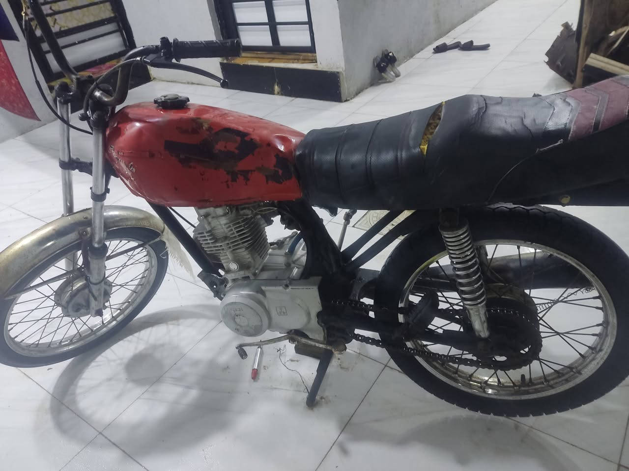 السلام عليكم دراجه ايراني ام الباركود ماكينه ما مفتوحه سعر 200 ***********
