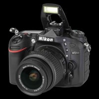 نضيفه كلش عدستها الاصليه وياها جنطه وشاحنه وبطاريه مكلف بل النشر 07737...