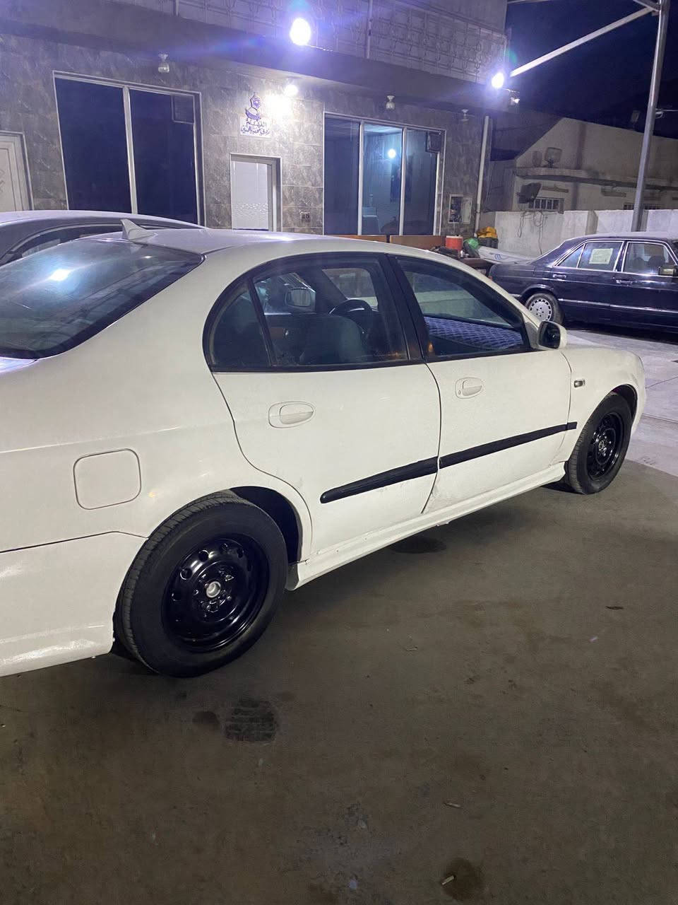 السلام عليكم 
سيارة أبيكا 2006 سيارة جاهزة من كلشي 
مكينتها محوره كرونة أبو الجف تحوير كاملة جديدة سنويتها لل 2028 جاهزة سيارة رقمها بابل تحويل ثاني يوم 
السعر 35 وبيها مجال 
للأستفسار: ‭0780 843 3366
