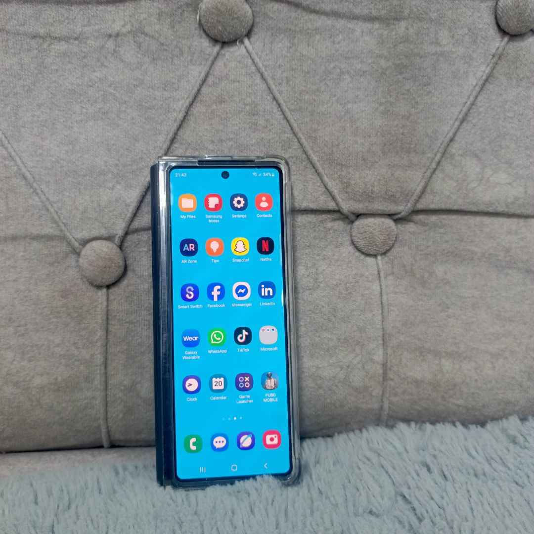 شاشە گەورەکەی ایش ناکا بچوکەکەی تۆزەک خاوە بەس بێ کێشەیە کامێرەکانی زۆر جوانن 

٢٥٦ گێگا

ڕام ١٢ أربيل, العراق


**إذا كنت صاحب هذا الإعلان وتريد حذفه لأي سبب، رجاءا أرسل رسالة إلى الدعم الفني**