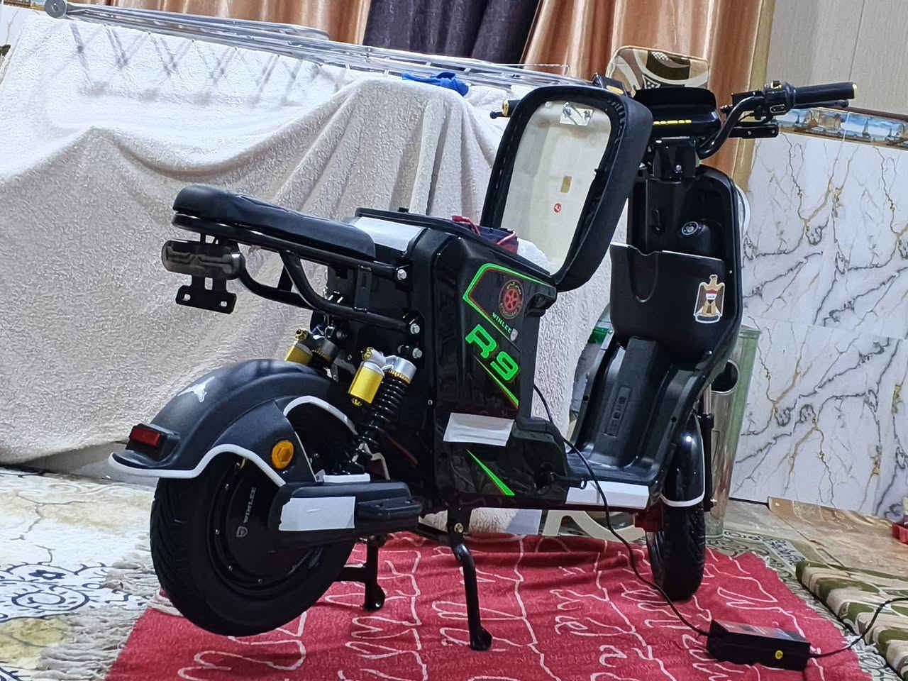 دراجه R9 مديل 2026 مكفوله من شخط جديده اخذتها صار  شهر رايدها ب 500الف وبيها مجال العنون البصره البراضعيه يم بوابة القصور الرئاسيه  الشراي يراسلني هنا ***********
