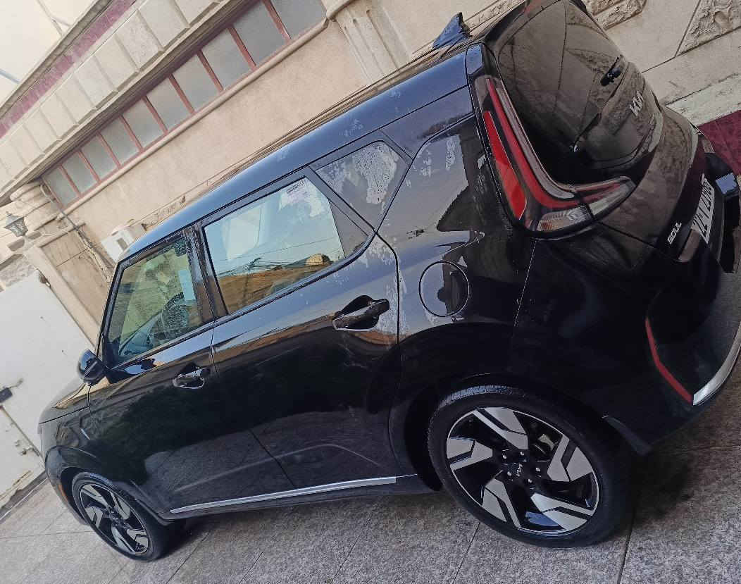 كيا صول  GT line اعلى فئه واحد على واحد بدون قطرة صبغ موديل 2024 سعرها 195 ورقه مكاني بغداد الاعظمية *********** بغداد, العراق
