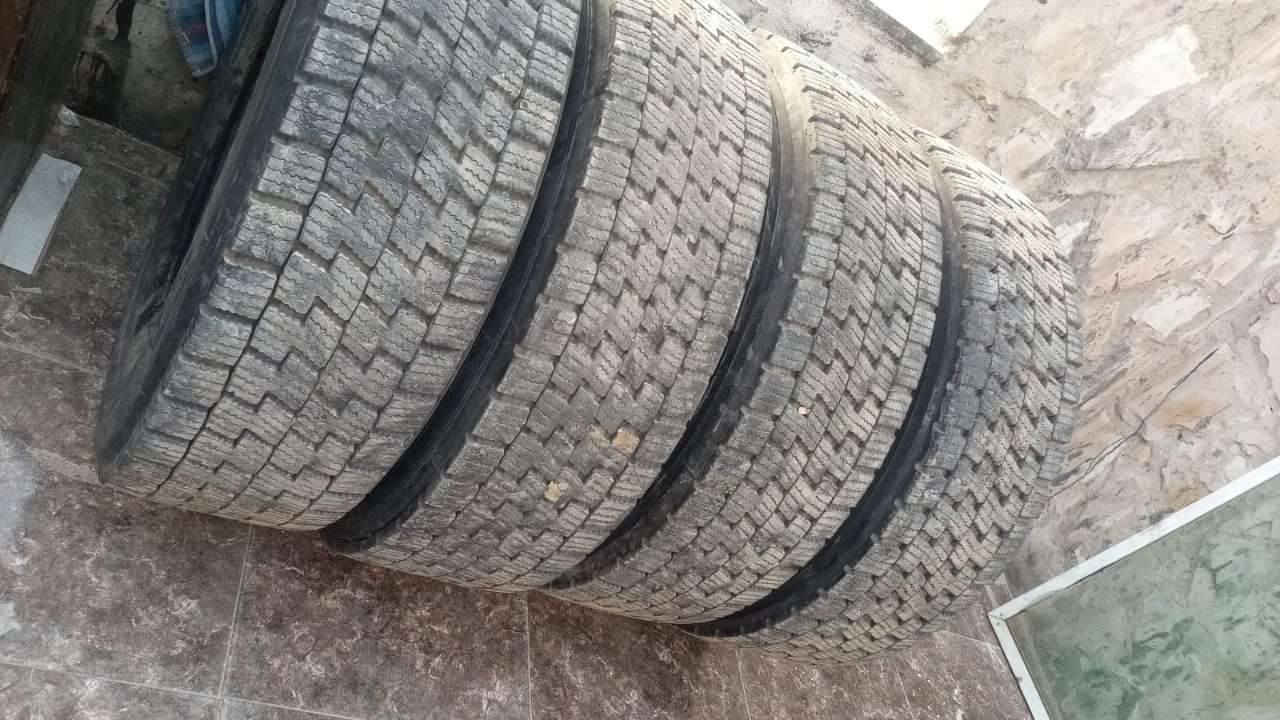 اربع فردات 315 على 70 على 22 ونص تاريخ الصنع 24 ولا رقعه نوع مشلن 0781389232


**إذا كنت صاحب هذا الإعلان وتريد حذفه لأي سبب، رجاءا أرسل رسالة إلى الدعم الفني**