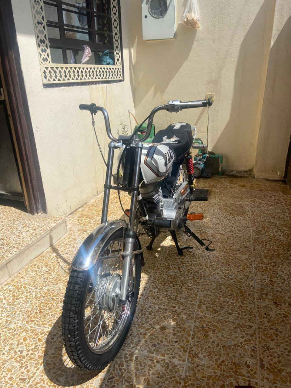 ماطور للبيع السعر 350 بي مجال الرقم ‭0750 319 1473‬

