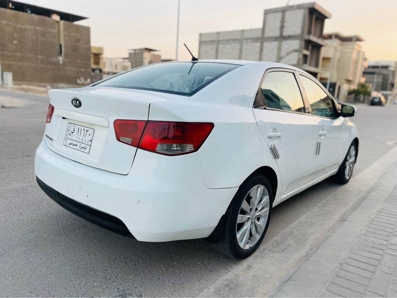 للبيع كيا سيراتو موديل 2012 وارد خليجي رقم بصره تحويل ثاني يوم سنويه 27 مواصفات نص فول تحكم جهتين اشاير بلمري شاشه سستم سماعات محرك 1600 دوش جاهزه محرك كير حداده كهربائيات السياره نضيفه كلش مابيهه لاضربه ولاتبديل بيهه رشات صبغ ابيع حزام بدون ضربه السعر 89 وهاذا رقم صاحبهه *********** البصرة, العراق
