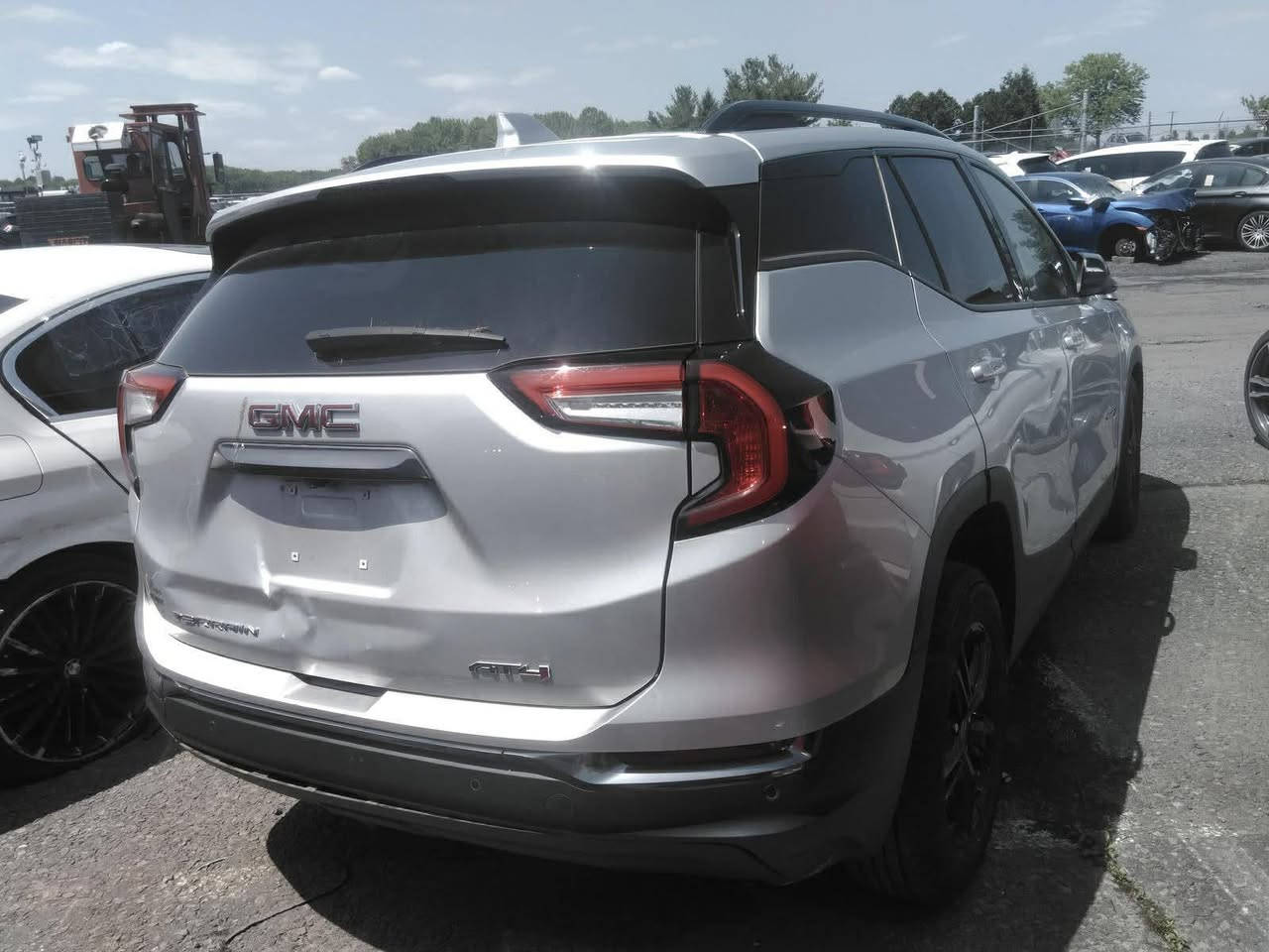 السلام عليكم
للبيع جمسي تيران AT4 فول مواصفات 

موديل 2022

رقم اربيل تحويل وكاله مباشر 

مكينه 1600 تيربو 

بانورما 

بصمه تشغل وابواب 

تشغيل عن بعد 

فور ويل ماوس 

باب خلفي كهرباء 

كشنات جلد + تدفئه 

الكشنات الاماميه كهرباء 

تبريد قطعتين

فول تحكم ستيرن  

لدات امامي خلفي 

مرايات جانبيه حساس نقطه عمياء + اشاير بالمرايات

رادار امامي 

كشن السايق رجاج 

تبريد امامي منفصل السايق عن الراكب 

كشن السايق خزن ميموري 

السياره فول الفول  
الحداديه ٧٠٪

الحادث جاملغ صبغ باب السايق مبدل نفس اللون  صور الحادث موجودة بالمنشور

ماشيه ٨٤ الف كيلو متر 

سعرها 175 $ وبيها مجال 

*********** واتس اب فقط
