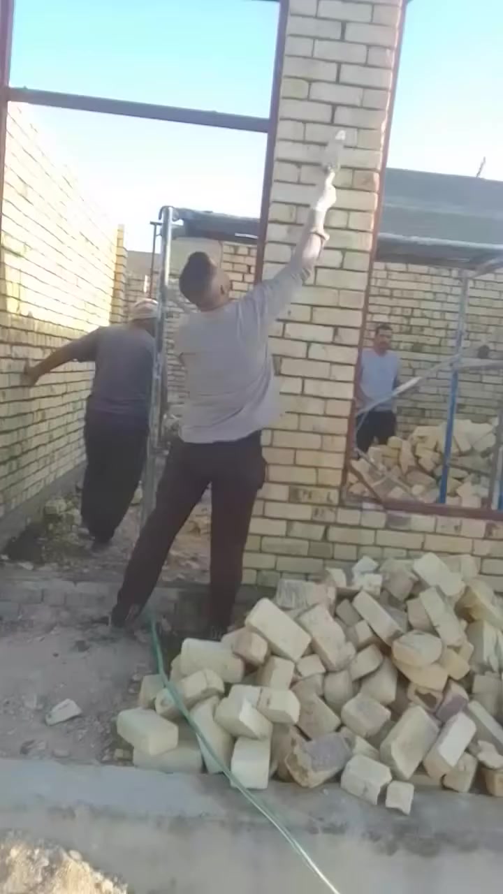 خلفه بناء متفرغ ***********
