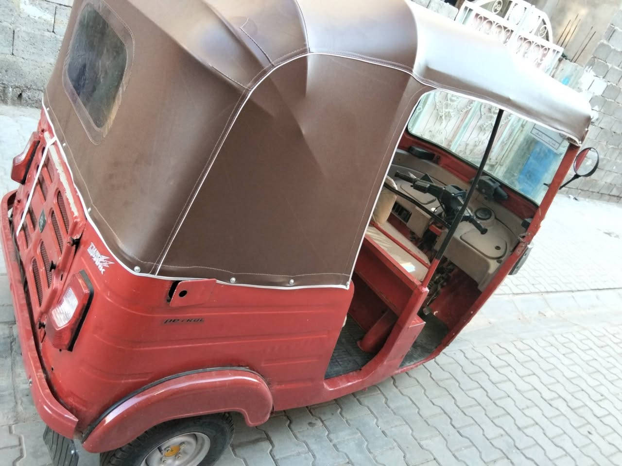 السلام عليكم تيك توك رقم سنويه للبيع موديل 18 مكينه مال 20 مقفوله تنقيص وتبخير بهاب ومعمره ومصبوغه مكان بغداد سبع قصور***********
