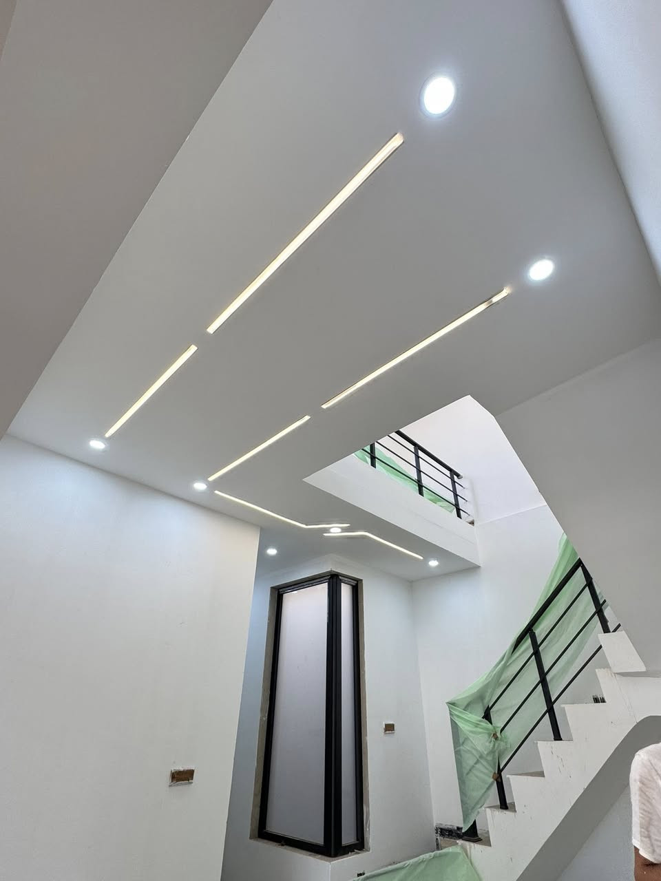 ديكورات طه
ديكورات عام 
سقوف مغربية 
وسحبات ملكية 
فلين خارجي 
صبغ داخلي خارجي 
ينال اعجابكم ان شاءالله

 للستفسار ***********
