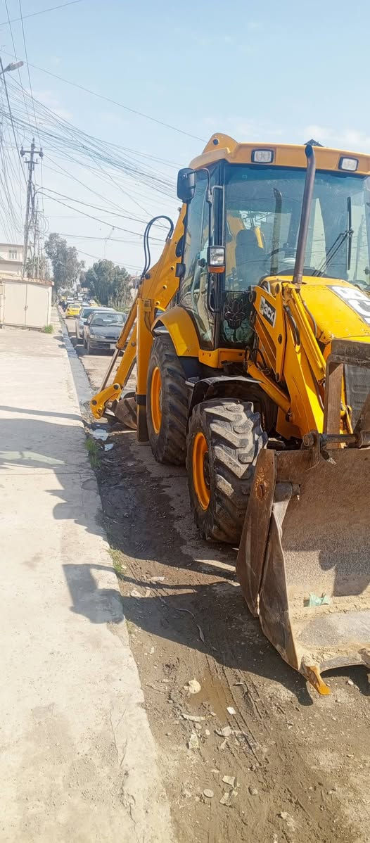 للبيع جي سي بي
رقم اربيل دولي 
كير شرط محرك بي بخار 
للاستفسار اكثر ***********
***********
