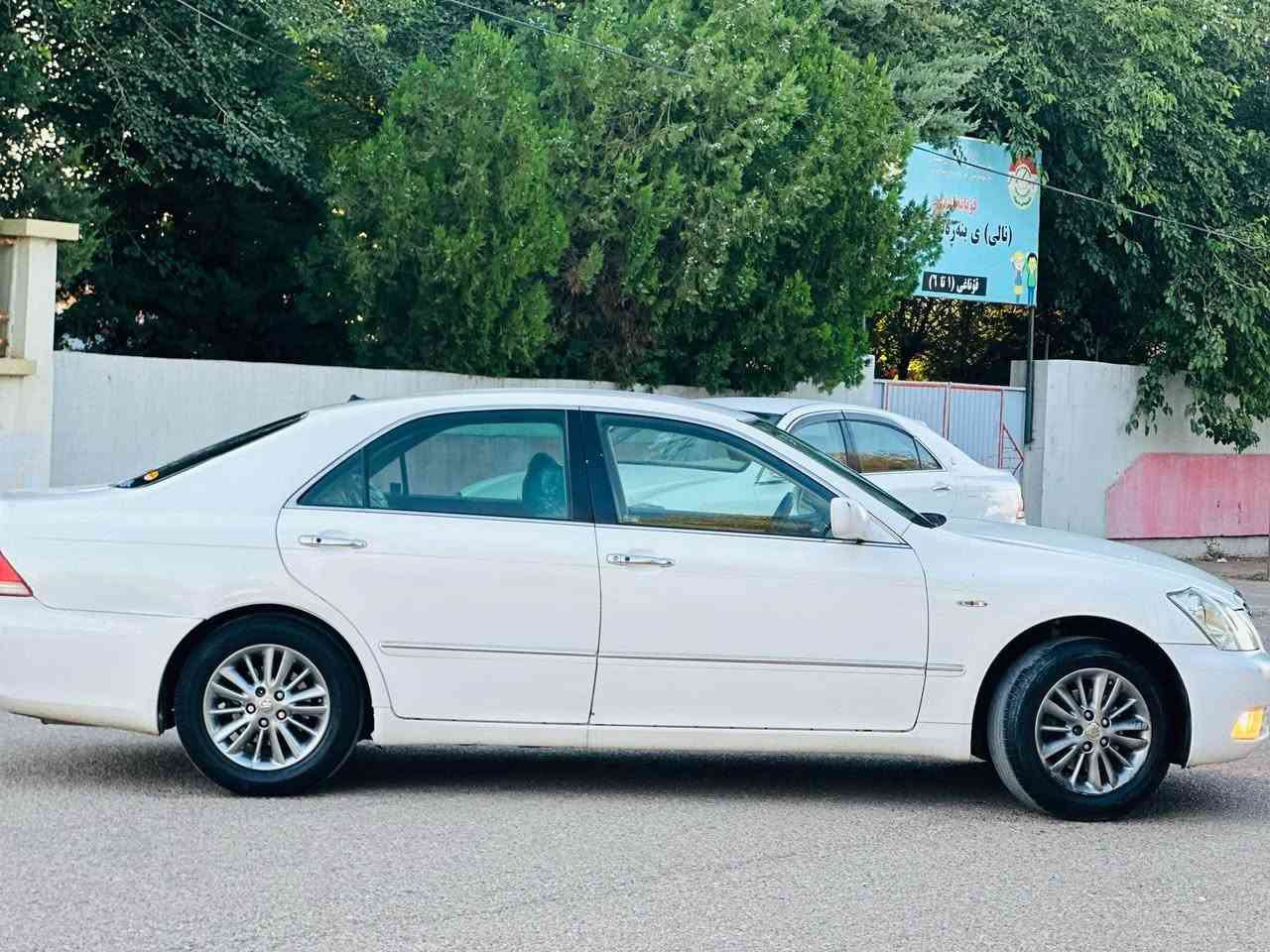 شاھينە
٢۰۰٥ 
مووس 
سپى 
ناو زەرد 
گێڕو مەکينە بچوک 
١٨٠ ئاڵتونى بازاڕ
سێ دوگمەى پەردە 
دوکوشن کارەبا 
لايت ناوچەى کوێر 
شاشە
کامێرە
بەسمە 
تايەو ويل نەوتى 
سەيارەکە دوپارچەو پەڵەيەکى بۆياخە
شانسى بەشەرت 
کەڤەر بەشەرت
گێڕو مەکينەى بەشەرت
تازە داخڵى مەسرەف کراو 
تەبريت مەزبوت
کۆدى بۆ کراوە بێکێشە
شوێنم شارەزﻭﻭر 
نرخى ٦٢ گەڵاو مەجالێ برايانە 
مشتەريت ڕێزت لەسەر چاومە  
ھەموو شتێکم نوسيوە 
مشتەريش نيت سەرى خۆتو منيش مەيەشێنە 
چات مەکە بۆ قوفڵيش لە موبايلا ماعمەلە ناکرێ لەگەڵ ڕێزدا
ژ.م *********** دار بنديهكان, السليمانية
