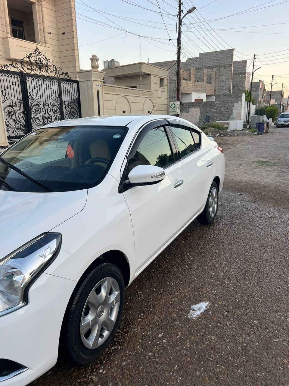 نيسان صني هندي ٢٠٢٥
ماشيه ٢٥ الف وقابل لزياده
مكفوله كفاله عامه 
رقم اربيل شرط التحويل 
اربعه جام كهرباء
كامره وحسسات خلفيه
تحكم ستيرن
باقي المواصفات معرفه
السعر129
مكان السياره صلاح الدين تكريت


**إذا كنت صاحب هذا الإعلان وتريد حذفه لأي سبب، رجاءا أرسل رسالة إلى الدعم الفني**