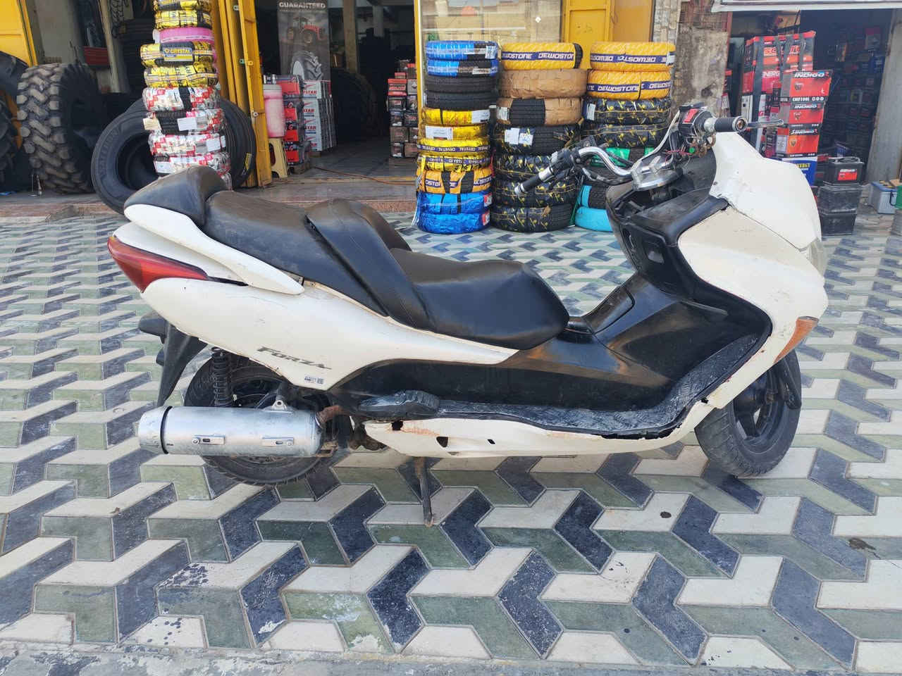 السلام عليكم
دراجه فورزه مجفته جديد دراجه جاهزه  مثل مواضحه بالصوره  السعر 550


**إذا كنت صاحب هذا الإعلان وتريد حذفه لأي سبب، رجاءا أرسل رسالة إلى الدعم الفني**