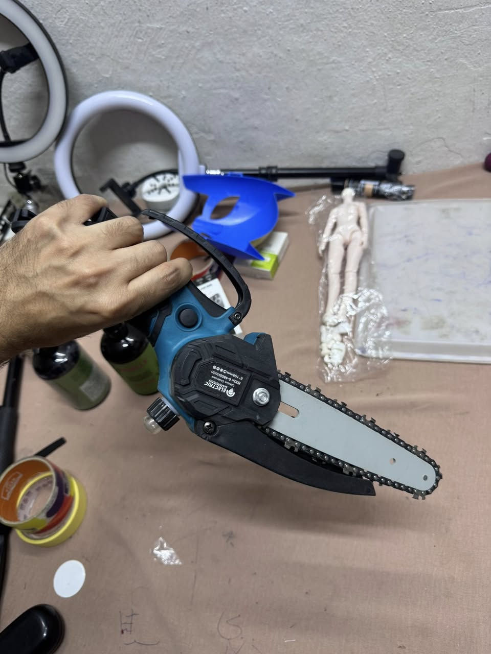 السلام عليكم شباب عندي هذا منشار صاير عليه ضغط ومكسور يتعالج عادي الي يريده بسعر مناسب يدخل خاص


**إذا كنت صاحب هذا الإعلان وتريد حذفه لأي سبب، رجاءا أرسل رسالة إلى الدعم الفني**