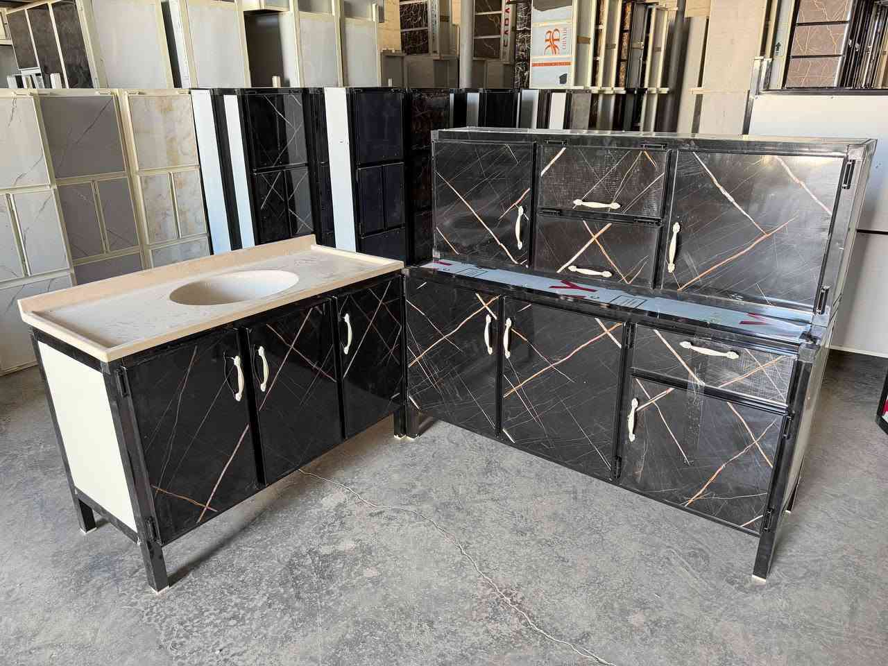 كاونتر مترونص ارضي.وملحق مترونص وسنك متر و20سم . 

السعر  240


**إذا كنت صاحب هذا الإعلان وتريد حذفه لأي سبب، رجاءا أرسل رسالة إلى الدعم الفني**
