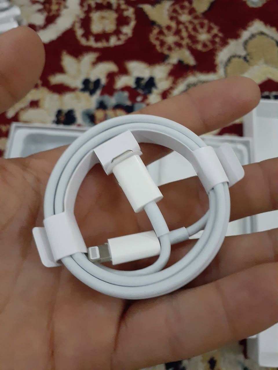 بوكس بهذا الشكل الجميل كل غراضه اصلي سعر 25 الف بس ***********
