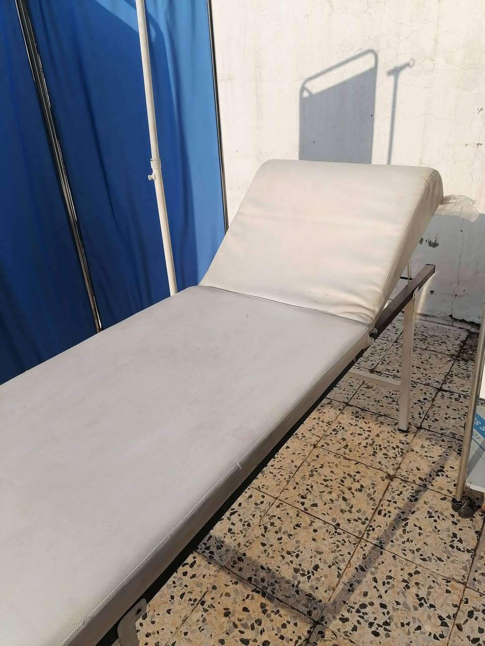 السلام عليكم ورحمة الله وبركاته
اغراض عيادة تمريضية للبيع
١. برافان
٢. سدية نوعية ممتازة
٣. عربة علاج (ترولي)
٤. حامل مغذي

مكاني حي العربي
المهتم يتصل على الرقم
***********

قليل التواجد عالنت
