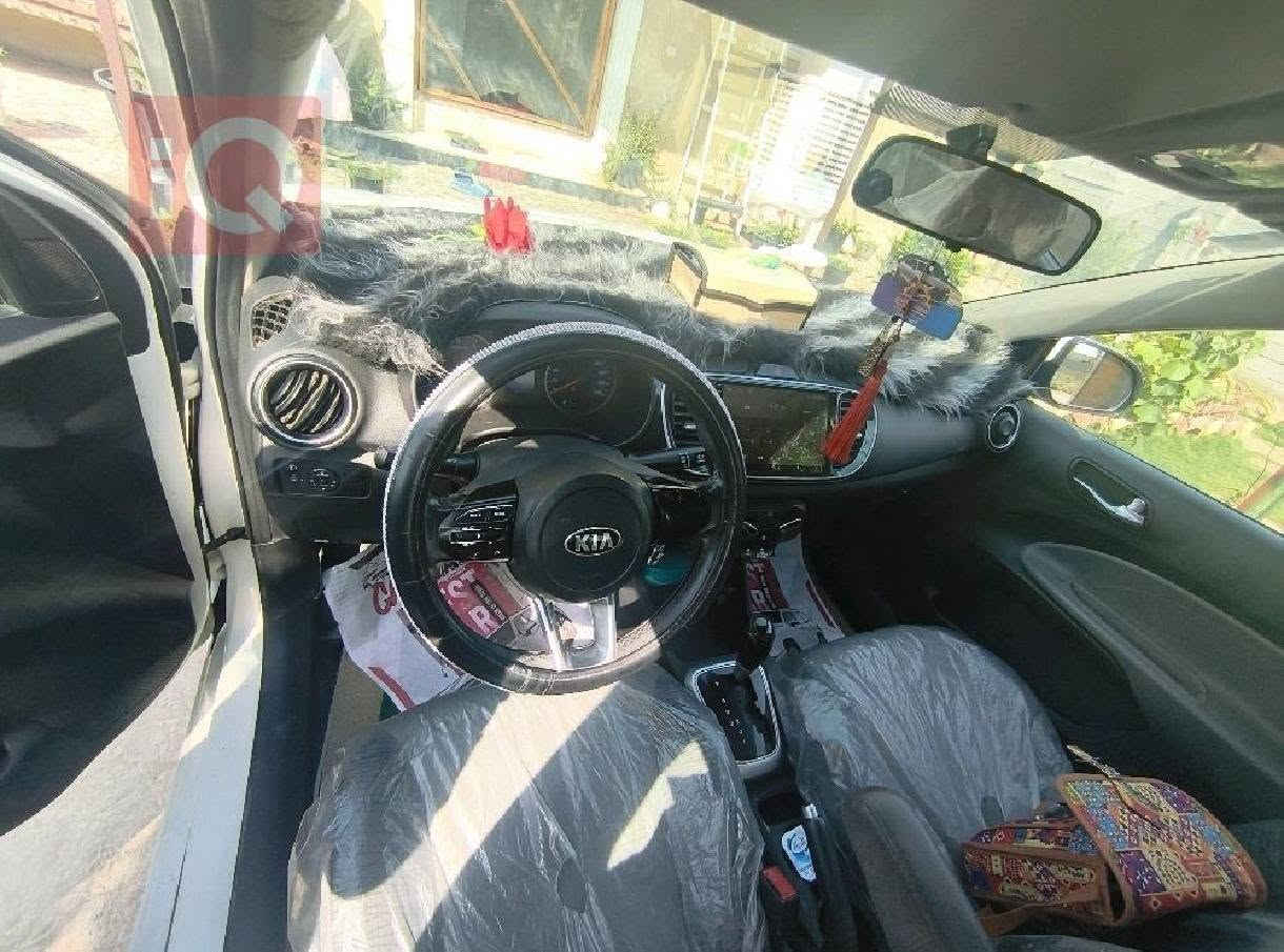 السلام عليكم
كيا بيگاس موديل 2020 خليجي
 ماشيه 85 
بيها 5 قطع صبغ بدون معجون
 اثر شخوط و بابين بارد بيها جهة عكس السايق 
السياره نظيفه جدا گير و مكينه و حداديه
شاشه بيها وكامره خلفيه و تحكم ستيرن و تبريد فول فول و  اقتصاديه جدا 
رقم بغداد 
السعر  90 و بيها مجال 
للتواصل ***********
