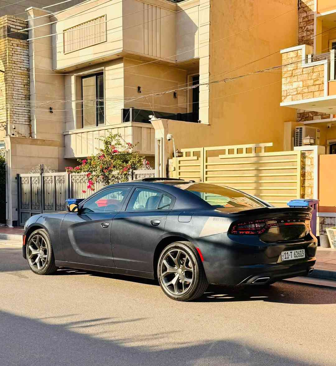 السلام عليكم
( رقم بغداد سنويه بسمي)
للبيع جارجر 2019 اصل SXT فول مواصفات وارد امريكي حادثه جاملغ وصندوك بدون ايرباك صور الحادث ورقم الشاصي مرفقه بلمنشور
المواصفات:- سلايد-كرسي كهرباء-كشنات حضن-ويل 20 وبعد المواصفات المعروفه
تخم تاير قبل شهر شديته وصدر امامي خلفي جديد سياره مابيه اي نقص
ماشيه 70 الف 
مكاني بغداد المنصور
السعر 205 ورقه وبيه مجال
***********

