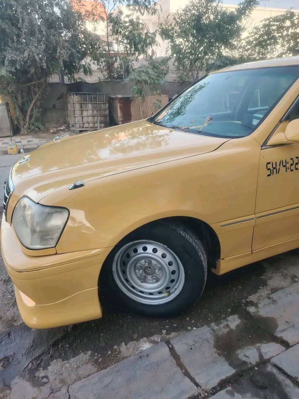 السلام عليكم ملكه للبيع رقم صدامي كصت جنطه مكينه2500 كير حداديه تخم تاير جدد راعيها بنجف  40وبيها مجال رقم الهاتف ***********
