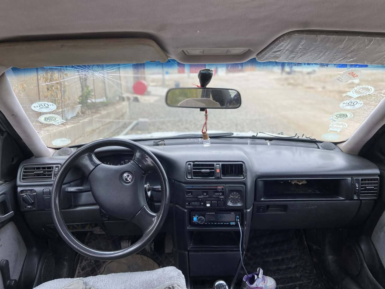 سەرەتا بەناوی خوای گەورە و میهرەبان ❤🤍
ئۆپڵ ڤیکترا 🩶
مۆدێل 1995 
مەکینە 20 گێڕ عادی 
پشت و پێشی کەپس بێ تەقە و ڕەقە 
کارەبای کامل مەزبووت 💯

سعری 20 وەرەقە و مەعاملەیەکی برایانە ❤🌸
شوێن/ حاجیاوا - ڕانیە 
ژ.م/***********
