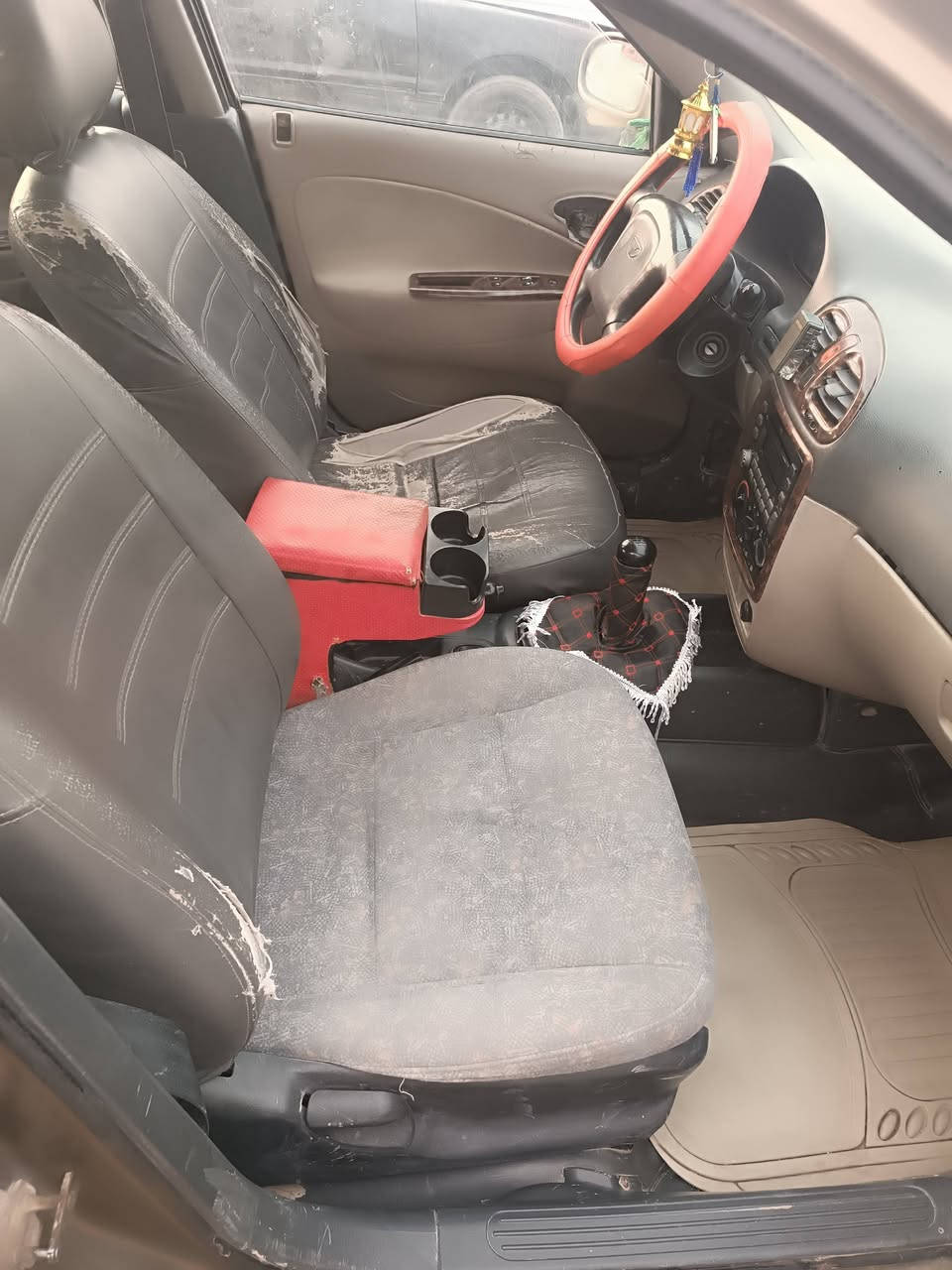 سلام عليكم دايو نوبره البيع سياره بلاديه سنويه ٢٨ رقم بابل السعر ٢٧ وبيه مجل ***********
