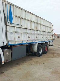 مكان ديوانية • للبيع