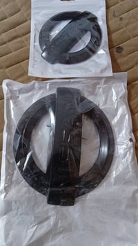 علامة نيسان • قطعتين • امامية وخلفية