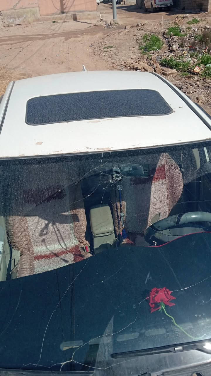 ليفان 2013 نينوى مشروع وطني سنوية 28
محرك كير عادي كورلا جديد مال كصه
طخم تايرات جدد داخل نظيف بيها صبغ قليل قفل مركزي جامات كهرب مري كهرب السعر40 وبيها مجال للطيبين 
موصل الايسر


**إذا كنت صاحب هذا الإعلان وتريد حذفه لأي سبب، رجاءا أرسل رسالة إلى الدعم الفني**