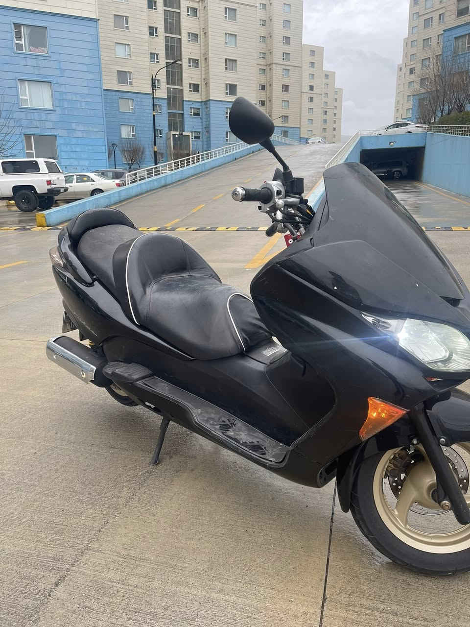 دراجة فورزا ٠٩ للبيع ، تايرات جديد ، مكينة شرط جيد ، لايتات زينون اصلي ، ABS  ، بصمةًشركةً، مكان السليمانية ، ***********
