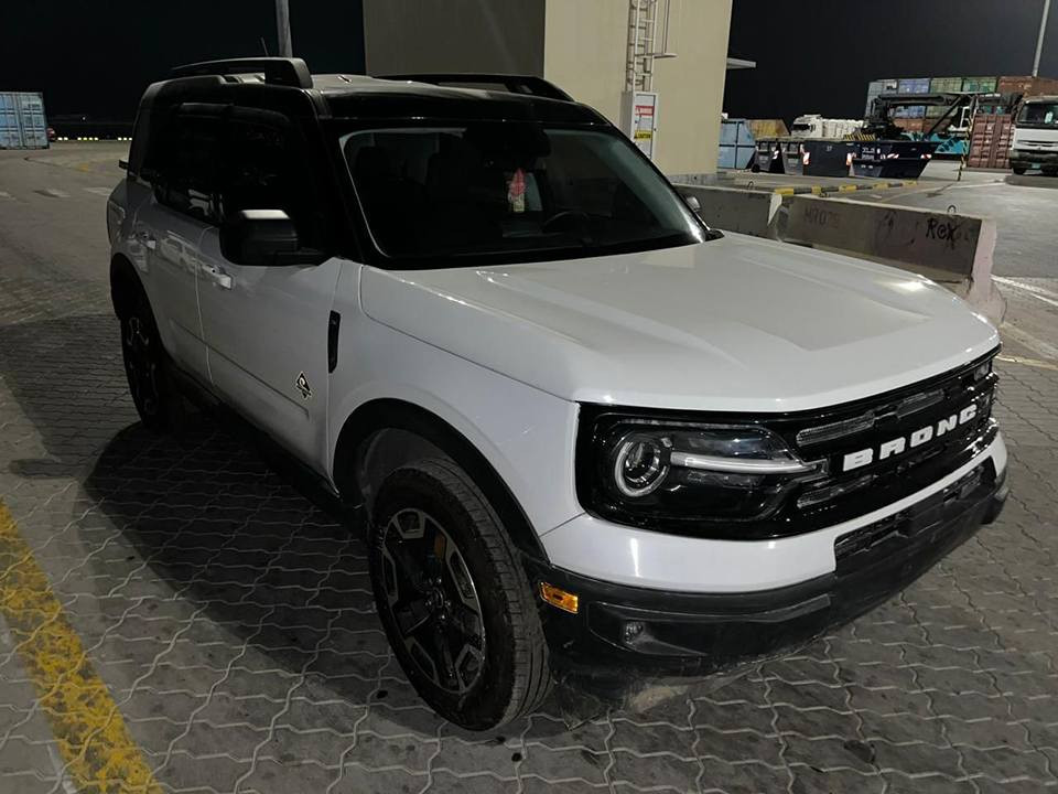 فورد برنكو موديل ٢٠٢٣  
٣ سلندر حادث فقط بنيد 
ماشيه ٥٩ الف كيلو 
السعر /175/ مكان السيارة بغداد// الاتصال/ *********** بغداد, العراق
