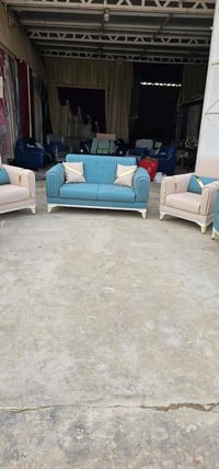 كنب • ألوان مختلفة