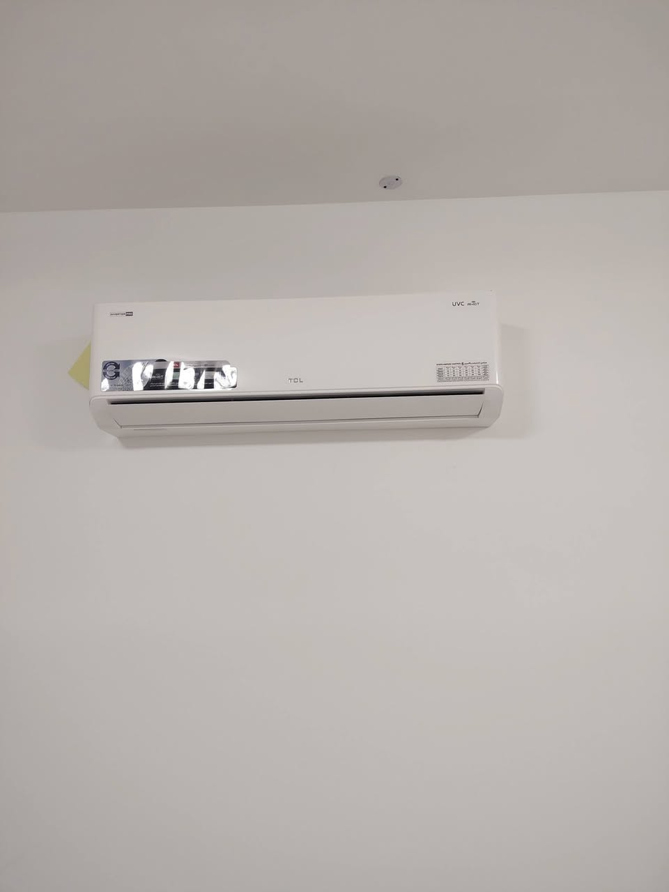 تم بعون الله تنصيب وجبة جديدة من أجهزة السبالت لعملائنا الكرام. نحن لا نقوم بالتركيب فقط، بل نهتم بأدق التفاصيل لضمان برودة ثلجية:
​🔹 تنصيب احترافي: بأيدي كوادر متخصصة تضمن لك نظافة وترتيب العمل.
🔹 تقنية الفاكيوم: نستخدم مضخة السحب (الفاكيوم) لضمان خلو الأنابيب من الرطوبة والهواء، مما يحافظ على كفاءة الضاغط (الكمبريسور).
🔹 ضمان سنة كاملة: ثقتنا بعملنا تجعلنا نعطيك ضماناً لمدة عام.
​📞 احجز موعدك الآن:
اتصل بنا على: ***********
الفني فداء للتبريد - جودة تستحقها.
