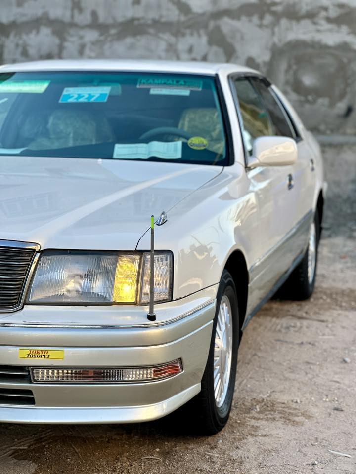 يالله سلام عليكم راس ثورلبيع تسجيل  جديد مزاد دوله رقم بصره انكليزي سنويه 2031 مديل 1996 :لوًلوً محزم سياره مكفوله من ضربه ونقل وله قطرت لخياس وصبق لعام بيهه مكانات قليل فقط سياره بيهه كصت بجم فقط )مكفوله من كصه ثانيه ومحرك ففتي فيشتين وكير شرط لفحص الك ولحداد خير من الله تخم تاير جديد شرط ويل كرستال دواخل كارتون تبريد شقال كهربيات كلهه شقاله مسجل اربع سمعات شقالات سياره متعوب عليهه مال جناي حيل جديد الله شاهد احله من صور تجي وشوف بعينك :مكاني البصره:وسعر 88 وبيهه مجال شي قليل رقمي اتصل وبلخدمه ***********::كل هلا بيكم 🫡🪬
