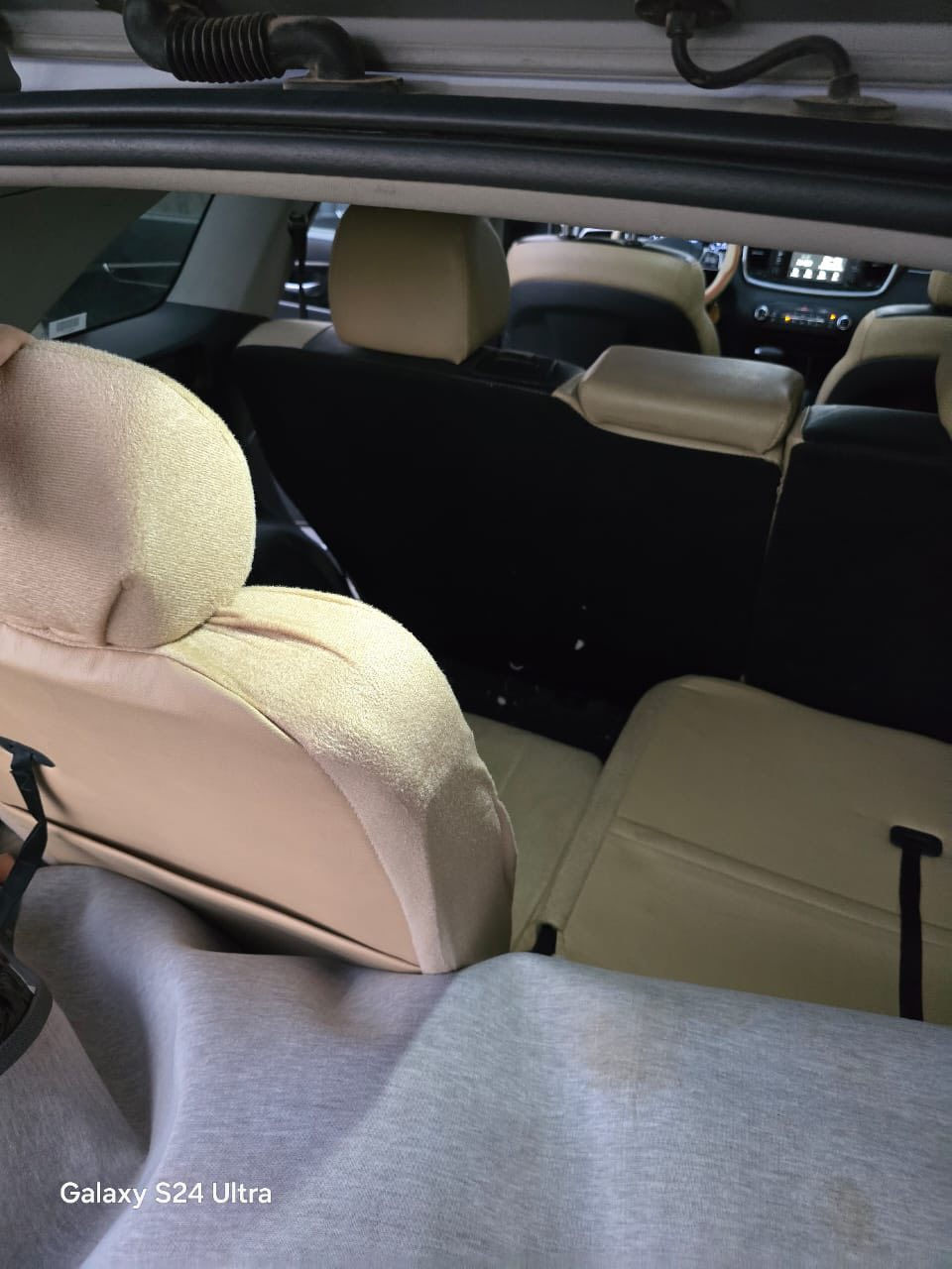 سورنتو امريكي موديل ٢٠ حادثهة كما موضح بالسونار لا تبديل ولا صبغ السعر ٢٠٠ وبيهة مجال العنوان والرقم بغداد 
المواصفات ٦ سلندر ٧ راكب  @للتواصل *********** يوجد واتساب
